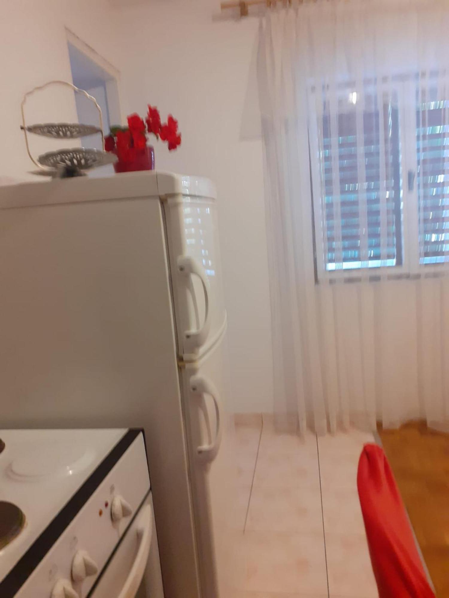 Apartman Sunce Raslina Eksteriør billede